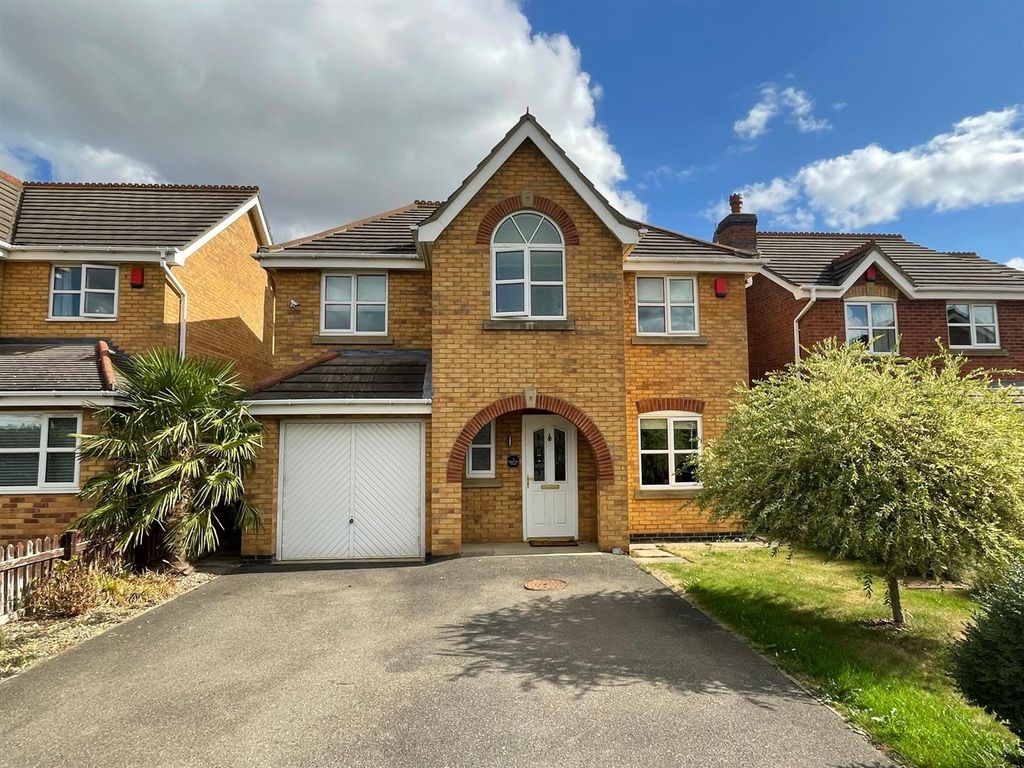 4 bed detached house for sale in Pear Tree Close, Sleaford NG34, £295,000