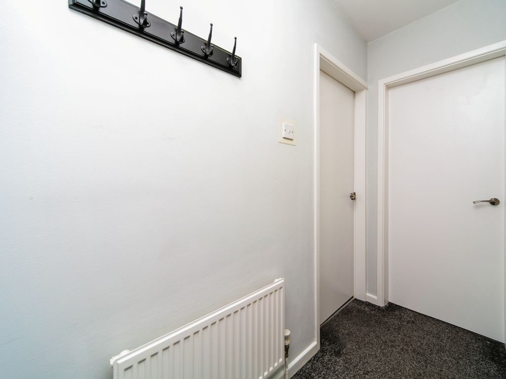 2 bed flat for sale in Roslyn Court, Mostyn Road, Colwyn Bay, Conwy LL29, £100,000