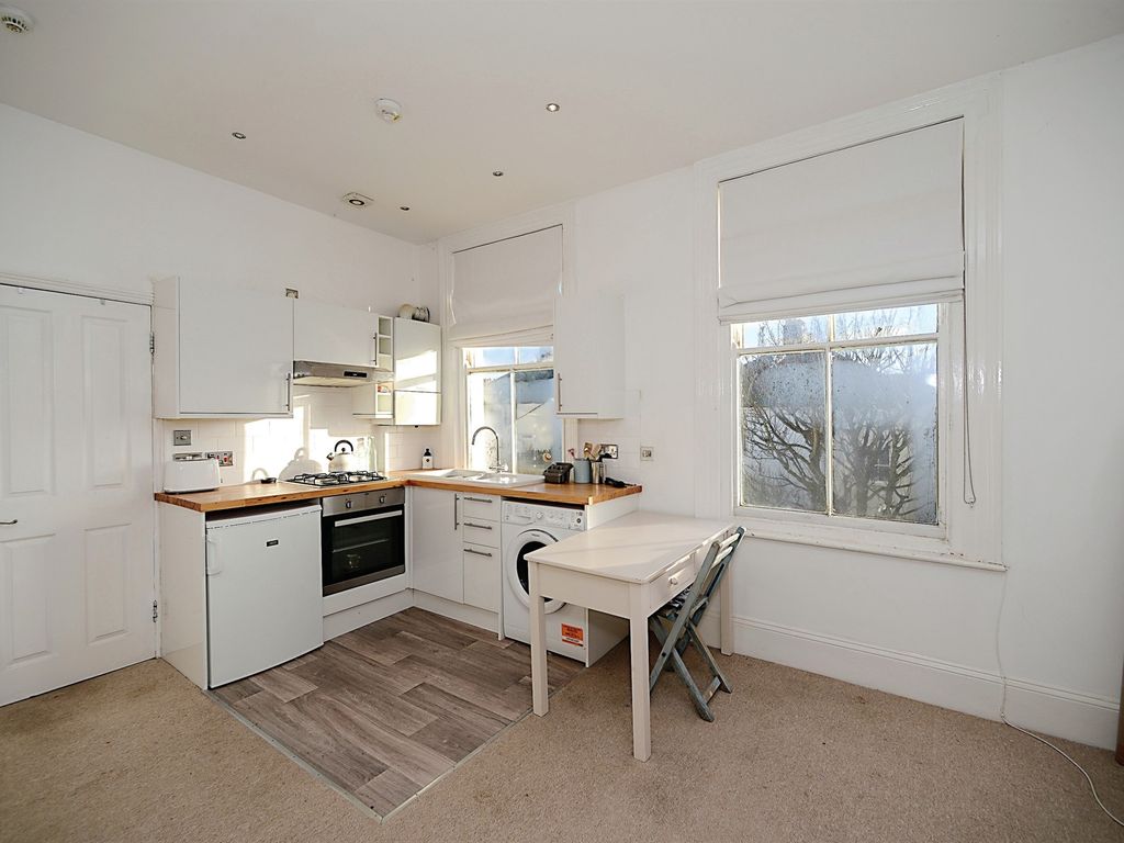 1 bed flat for sale in Ventnor Villas, Hove BN3, £170,000