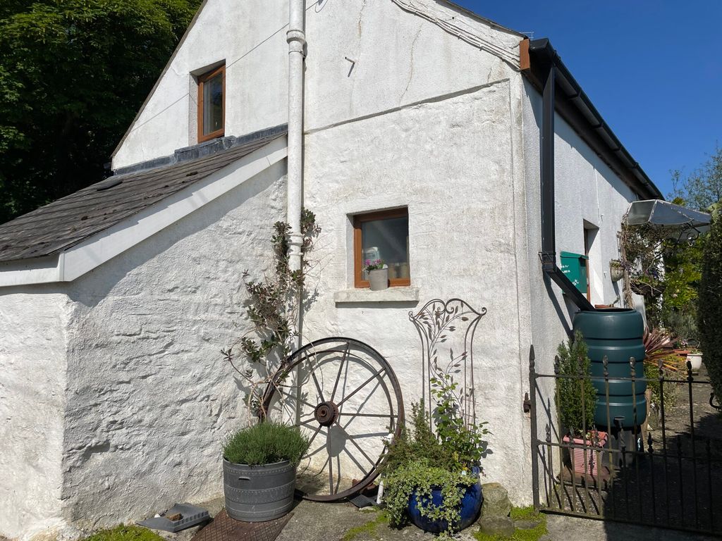 3 bed cottage for sale in Spittal, Haverfordwest, Pembrokeshire SA62, £245,000