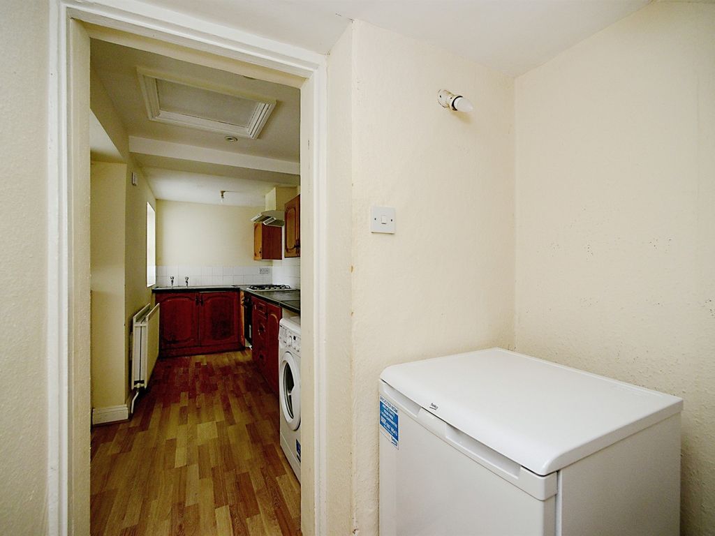 1 bed flat for sale in Devonshire Place, Brighton BN2, £200,000