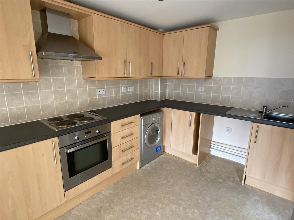 2 bed flat for sale in Friars Mews, Wesleyan Court, Lincoln LN2, £124,950