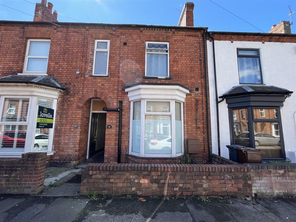 4 bed terraced house for sale in Cranwell Street, Lincoln LN5, £215,000