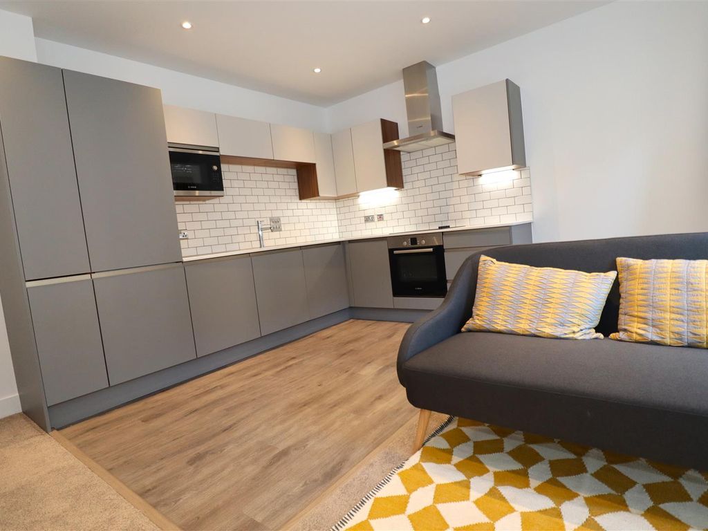 2 bed flat for sale in One The Brayford, Brayford Wharf North, Lincoln LN1, £180,000