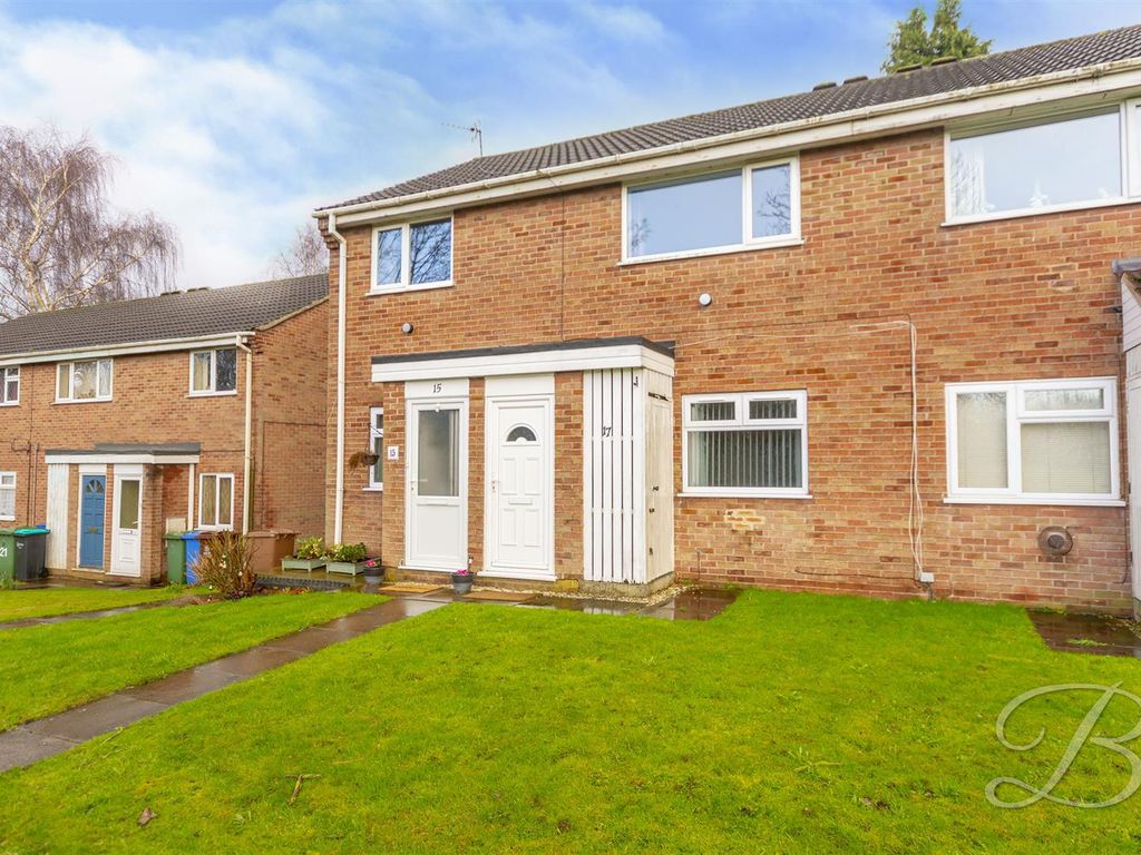2 bed maisonette for sale in Larkspur Close, Forest Town, Mansfield NG19, £90,000