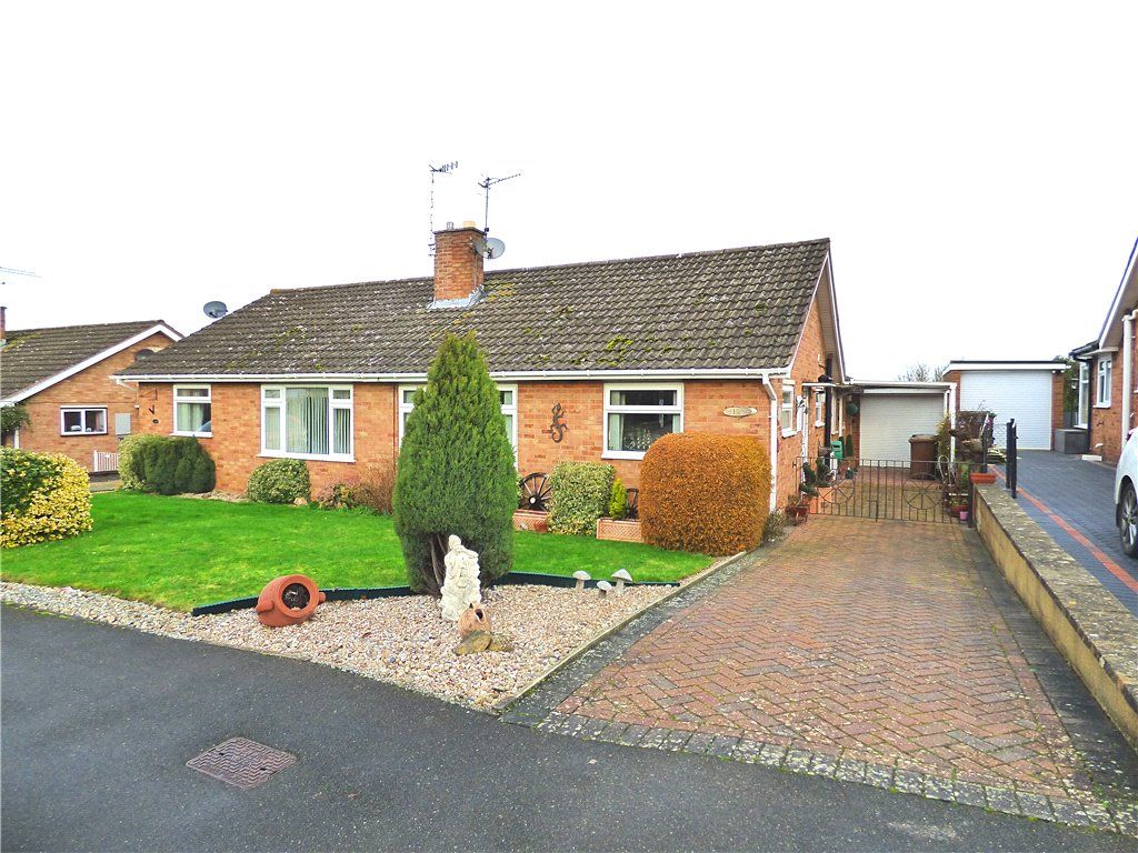 2 bed bungalow for sale in Banks Road, Badsey, Evesham WR11, £269,000
