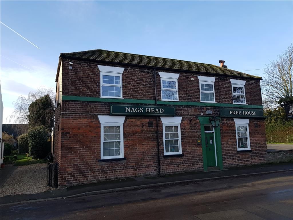 Pub/bar for sale in 8 Manor Street, Keelby, Lincolnshire DN41, £390,000