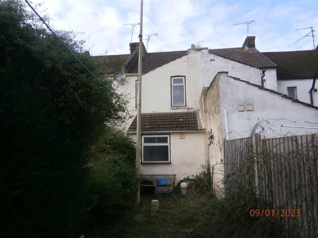 3 bed terraced house for sale in Ingram Road, Gillingham ME7, £199,995