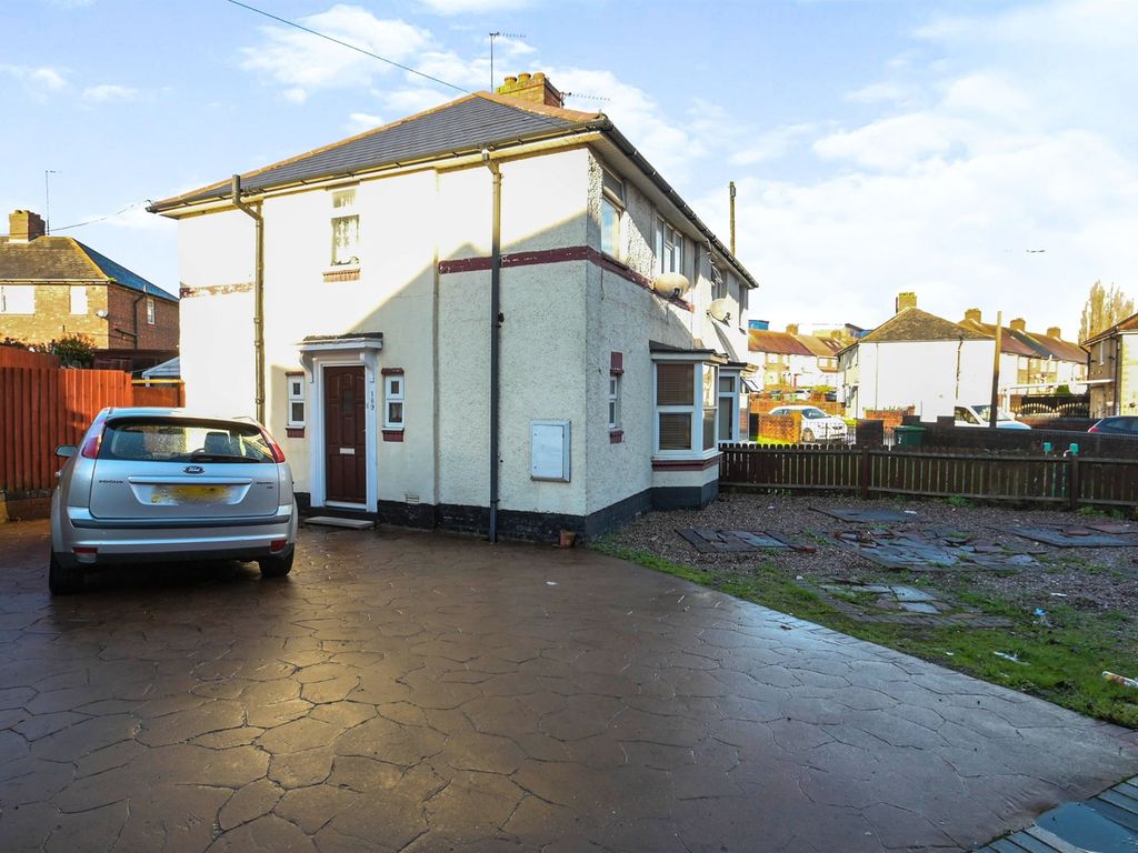 3 bed semi-detached house for sale in Middlemore Road, West Bromwich B71, £190,000