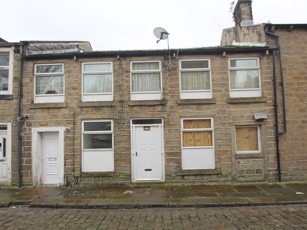 7 bed terraced house for sale in Cambridge Street, Colne BB8, £160,000