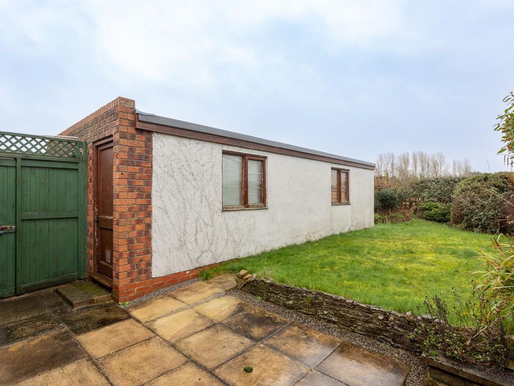 3 bed semi-detached bungalow for sale in Tollerton Road, Huby, York YO61, £270,000
