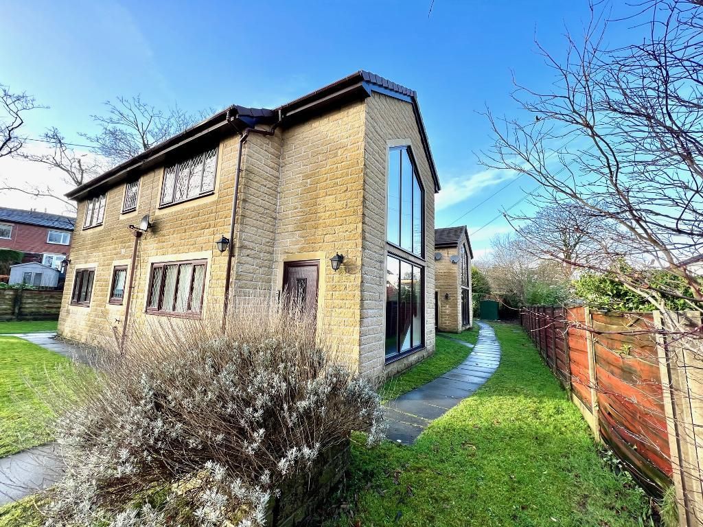 2 bed flat for sale in Wellbank Court, Wellbank Street, Tottington, Lancs BL8, £140,000