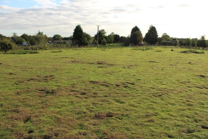 Land for sale in Thorne Road, Austerfield, Doncaster DN10, £160,000