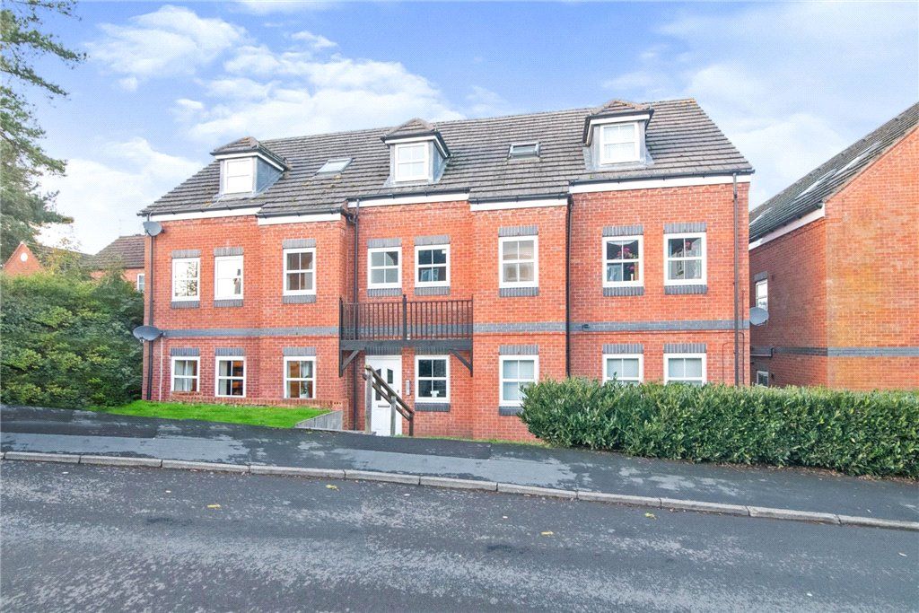 2 bed flat for sale in Marlborough Mews, Alcester Road, Studley B80, £145,000