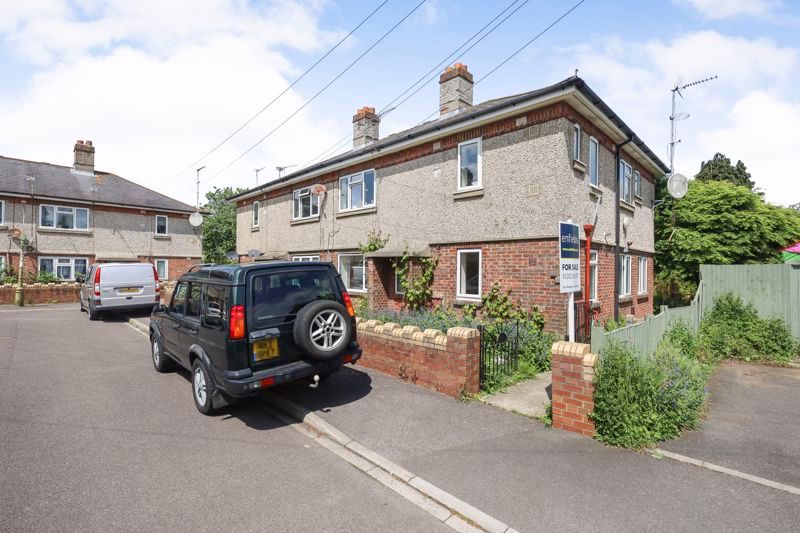 2 bed flat for sale in Charminster Close, Bournemouth BH8, £165,000