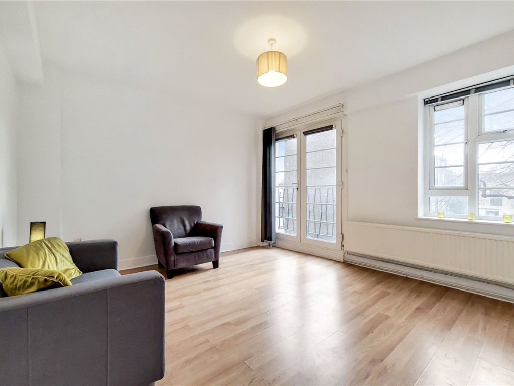 1 bed flat for sale in Torbay Court, Clarence Way, London NW1, £325,000