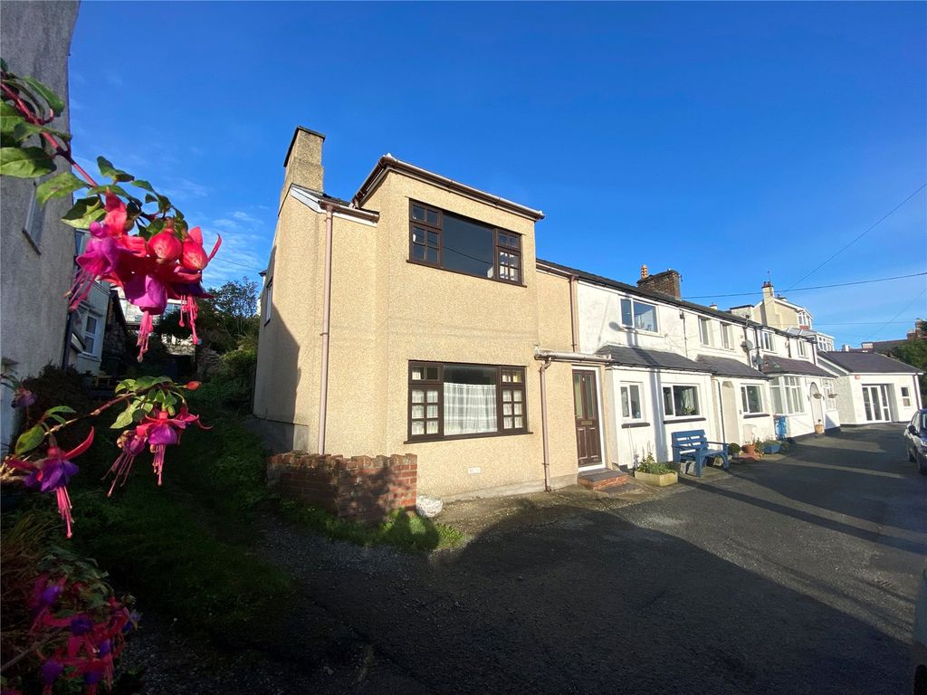 2 bed end terrace house for sale in Cambria Road, Menai Bridge, Isle Of Anglesey LL59, £199,950