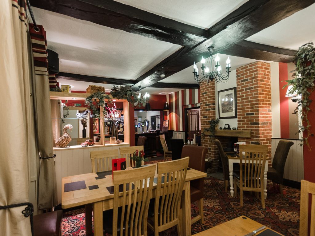 Pub/bar for sale in North Street, Lincoln LN4, £350,000