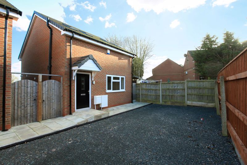 2 bed detached house for sale in New Road, Madeley, Telford TF7, £225,000
