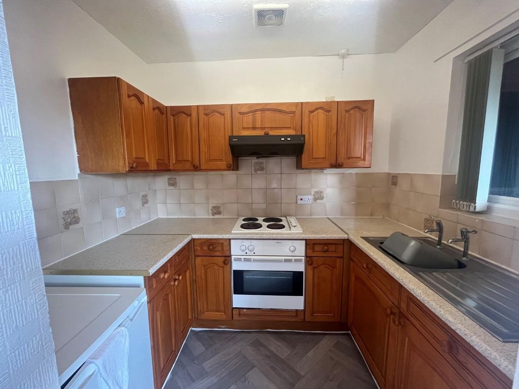1 bed flat for sale in Nicholas Road, Crosby, Liverpool L23, £65,000