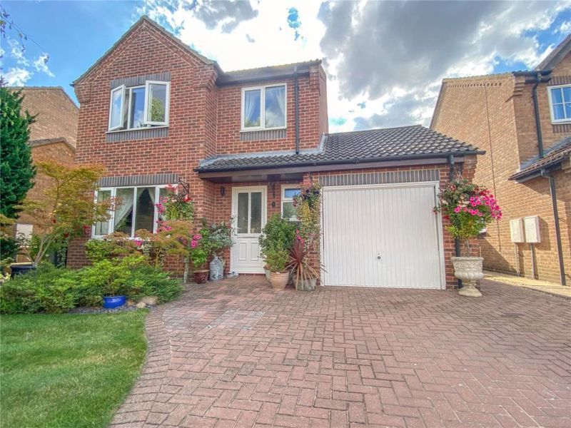 3 bed detached house for sale in Dentons Way, Hibaldstow, Brigg DN20, £274,950