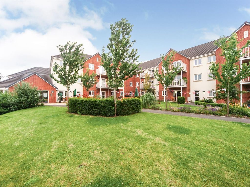 1 bed flat for sale in Squire Court, Raleigh Mead, South Molton EX36, £217,000