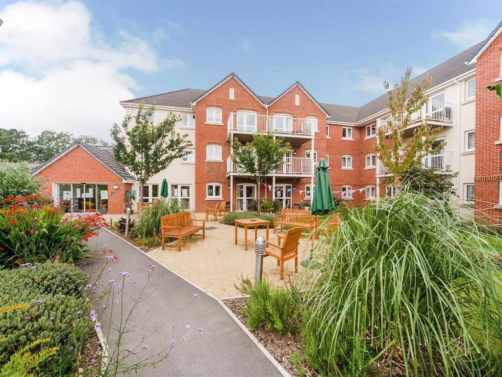 1 bed flat for sale in Squire Court, Raleigh Mead, South Molton EX36, £217,000