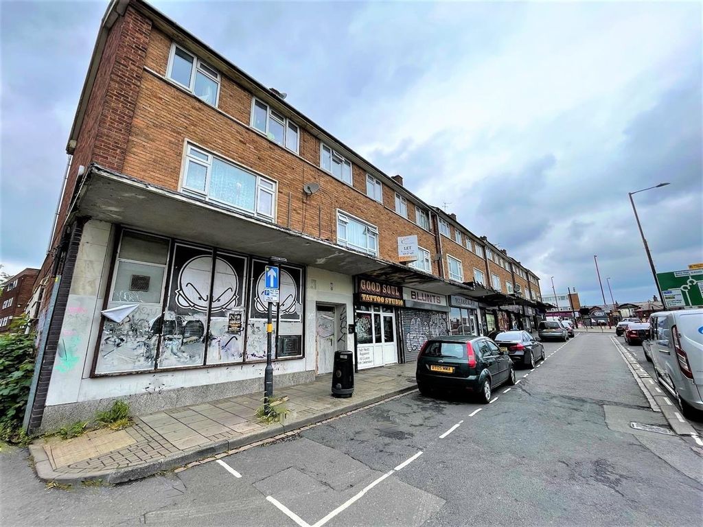 3 bed flat for sale in Wingate Close, Cotteridge, Birmingham, West Midlands B30, £100,000