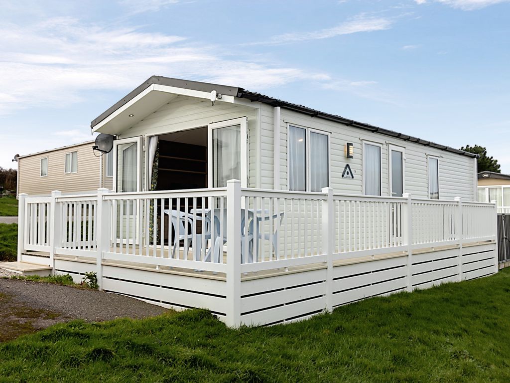 2 bed property for sale in Newquay Bay Resort, Newquay Bay Resort, Newquay TR8, £46,000