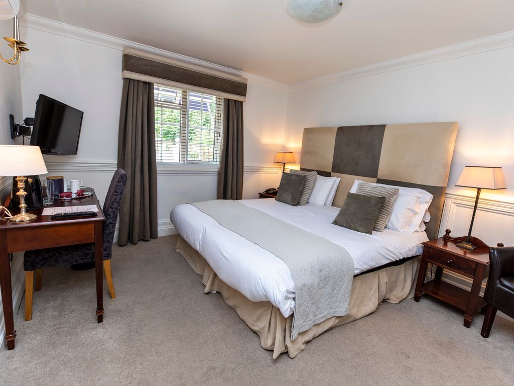 Hotel/guest house for sale in Hotel, Christchurch BH23, £1,100,000