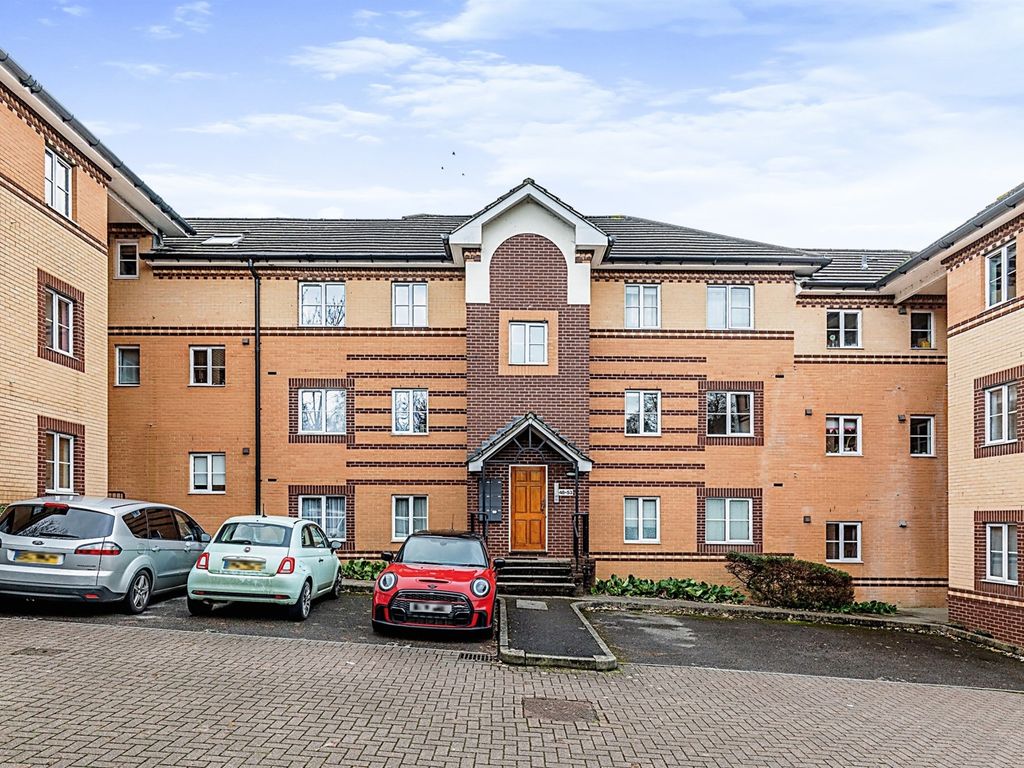 2 bed flat for sale in The Stepping Stones, St Annes Park, Bristol BS4, £190,000