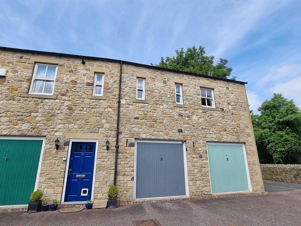 2 bed flat for sale in St. Annes Drive, Wolsingham, Bishop Auckland DL13, £125,000