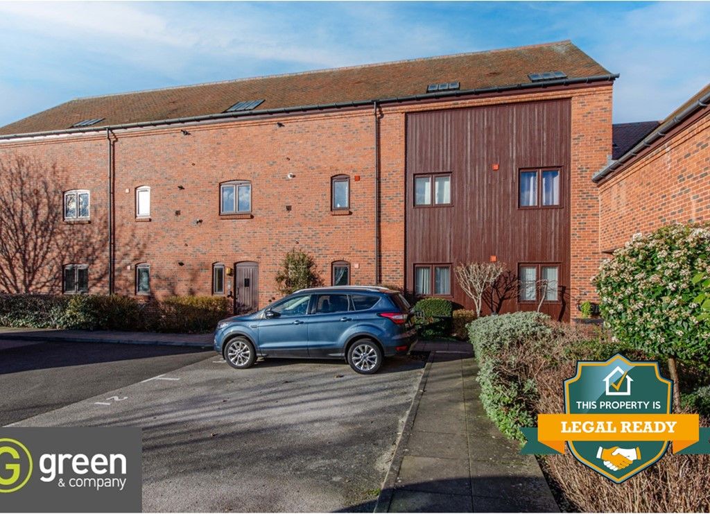 3 bed flat for sale in The Greaves, Minworth, Sutton Coldfield B76, £180,000