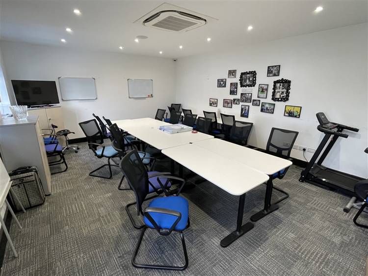 Commercial property for sale in Unit 9/10 Reform Road, Maidenhead SL6, £1,000,000