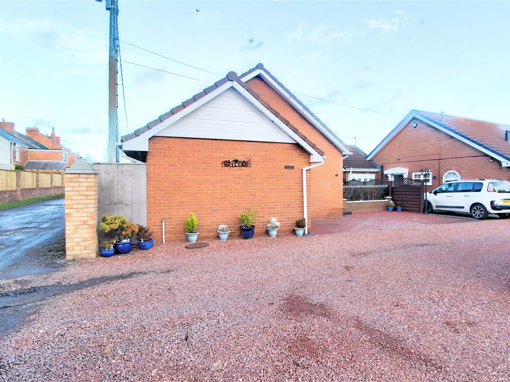 3 bed detached bungalow for sale in Woodburn Close, Bournmoor, Houghton Le Spring DH4, £255,000