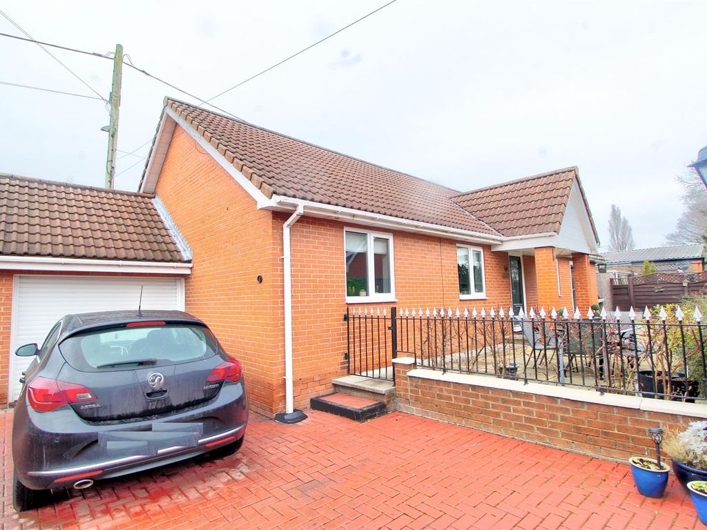 3 bed detached bungalow for sale in Woodburn Close, Bournmoor, Houghton Le Spring DH4, £255,000