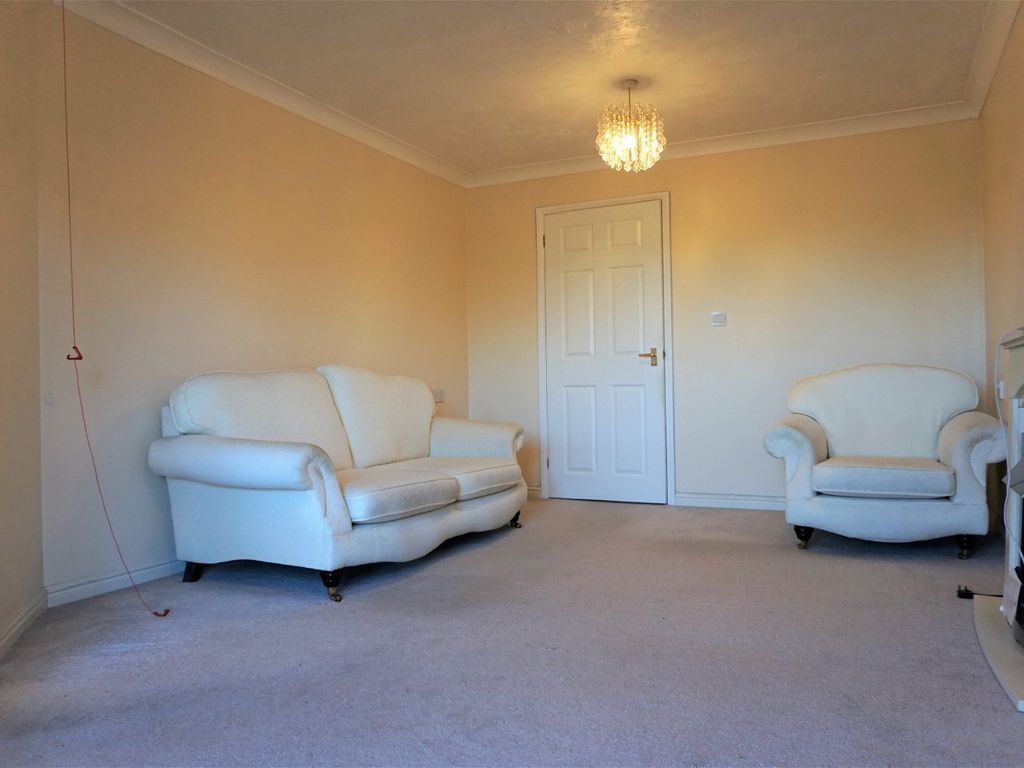 1 bed flat for sale in Ashill Road, Rednal, Birmingham B45, £70,000