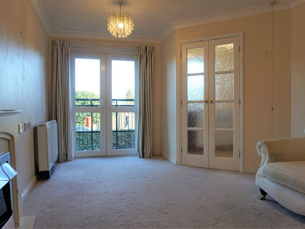 1 bed flat for sale in Ashill Road, Rednal, Birmingham B45, £70,000