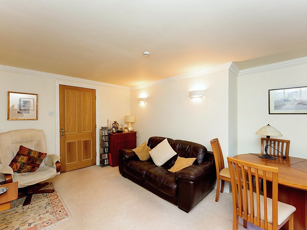 2 bed flat for sale in Dee Banks, Boughton, Chester CH3, £220,000