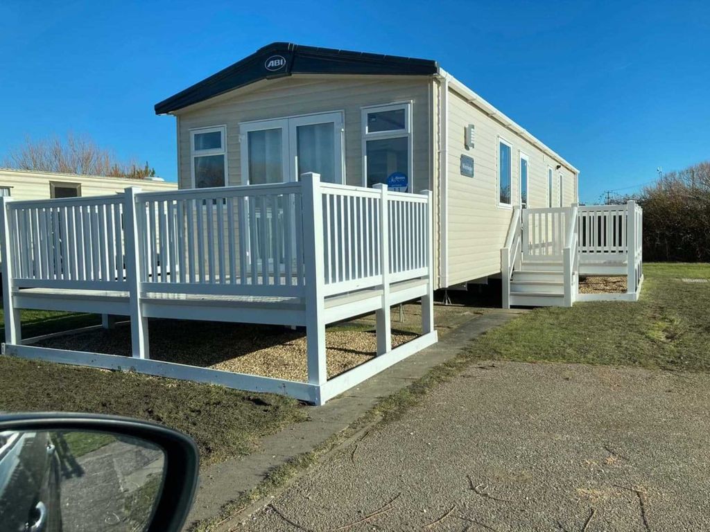 3 bed mobile/park home for sale in 2021 Abi Wimbledon, Clacton On Sea CO16, £39,750