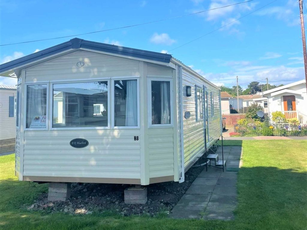 2 bed mobile/park home for sale in Brechin Road, Montrose DD10, £28,990