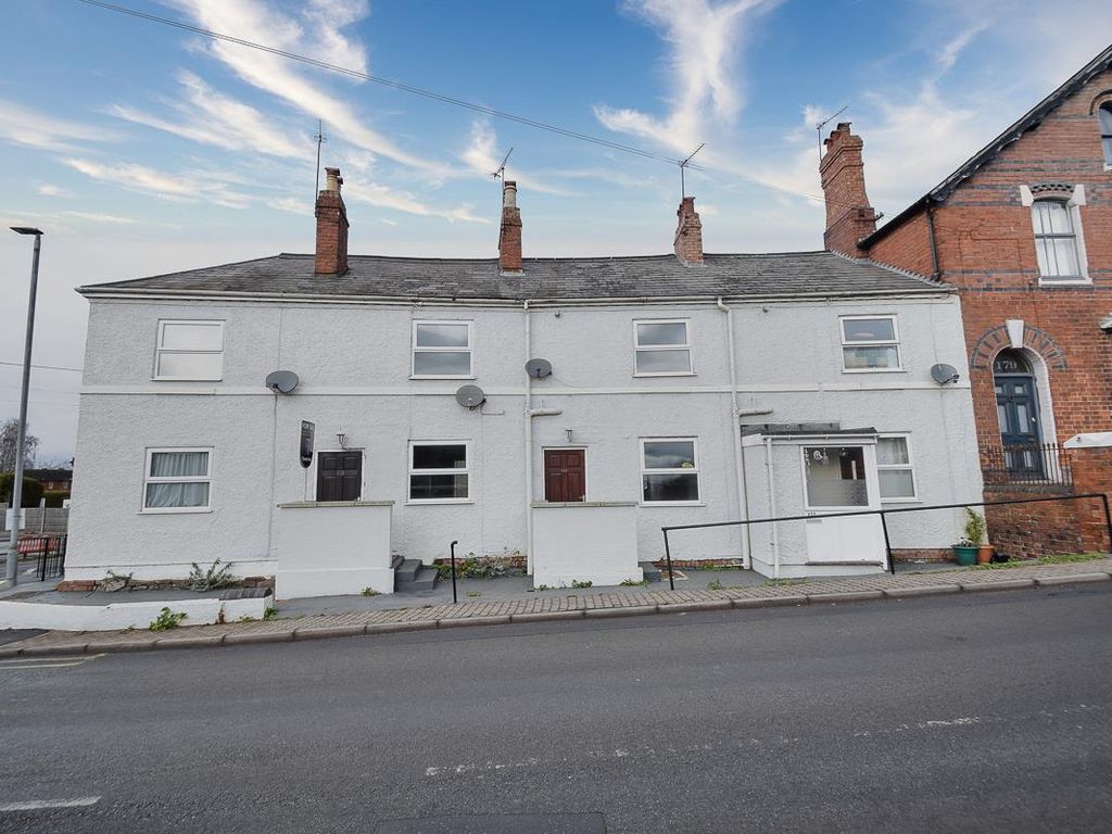 2 bed terraced house for sale in Widemarsh Street, Hereford HR4, £165,000