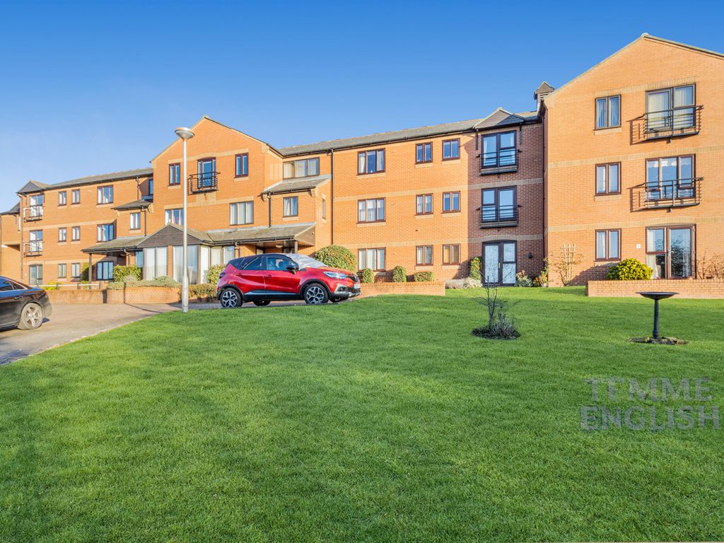 1 bed flat for sale in Ipswich Road, Colchester CO4, £80,000