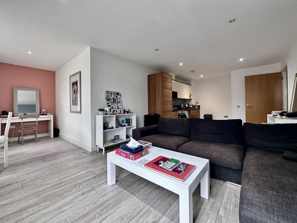 1 bed flat for sale in City Centre, Norwich NR1, £170,000