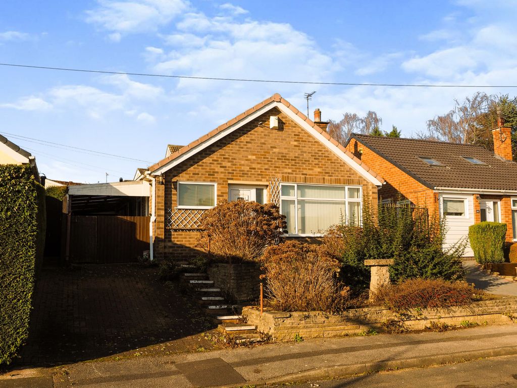 2 bed bungalow for sale in Bulcote Drive, Burton Joyce, Nottingham, Nottinghamshire NG14, £240,000