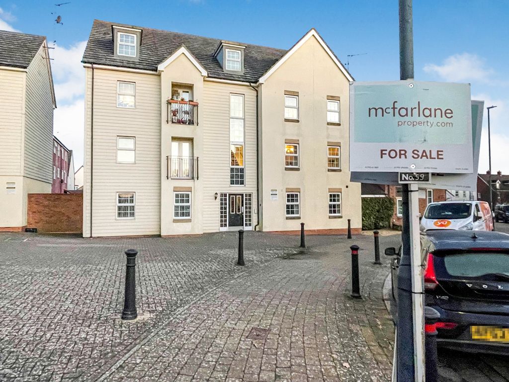 2 bed flat for sale in Mazurek Way, Haydon End, Swindon SN25, £140,000