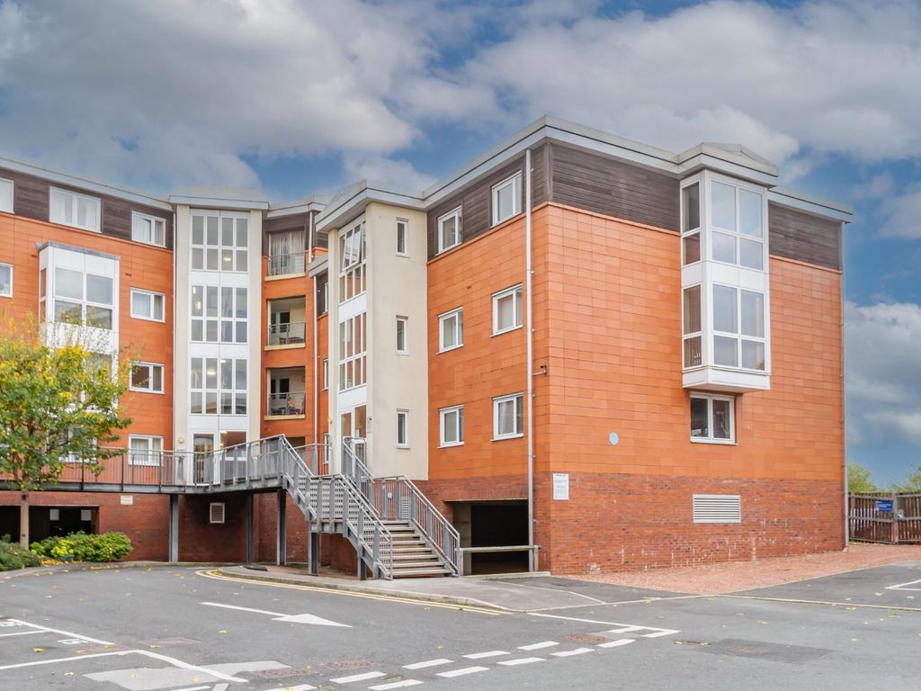 2 bed flat for sale in The Waterfront, Selby YO8, £139,950