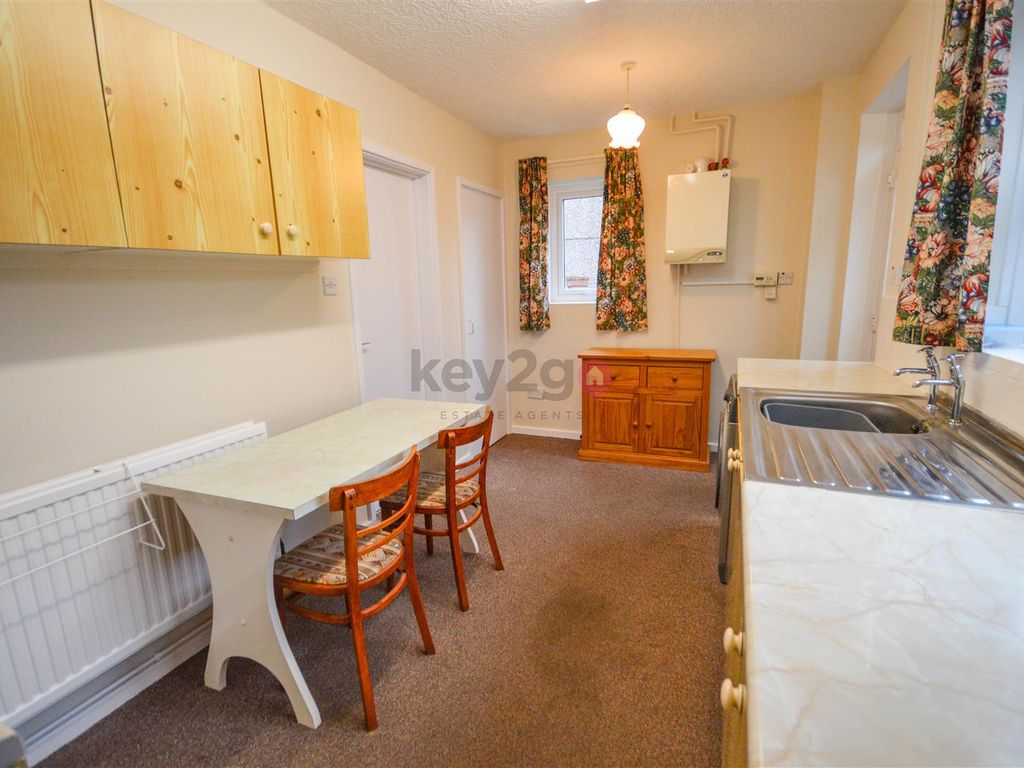2 bed end terrace house for sale in Leonard Close, Sheffield S2, £125,000