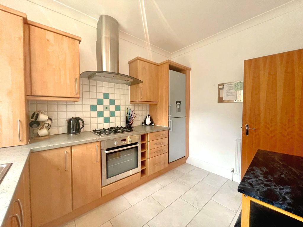 2 bed maisonette for sale in Wimborne Road, Winton, Bournemouth BH2, £280,000