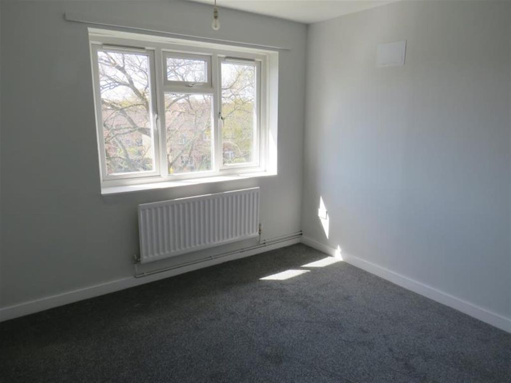 2 bed flat for sale in William Street, Derby DE1, £100,000